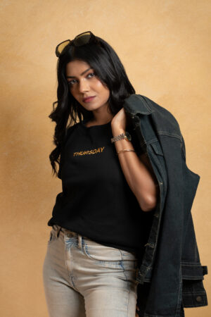 Classic Fit Signature Crewneck Women